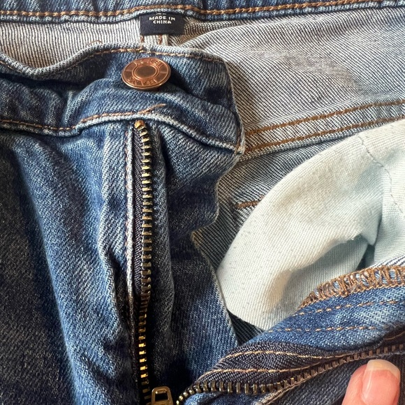 J Crew Slim Broken In Boyfriend Jeans size 25 - Picture 7 of 11